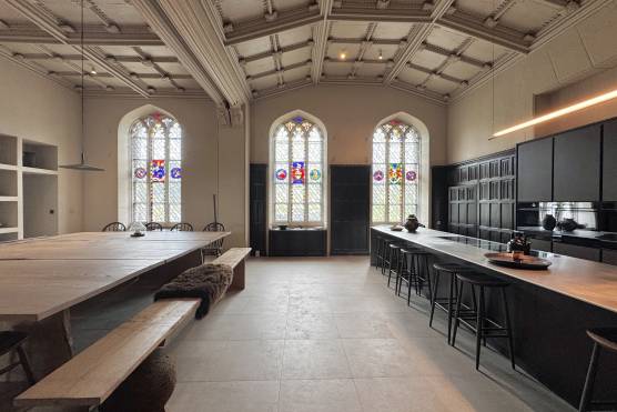 3539W 16 photo shoot location house in West Yorkshire large open plan kitchen with stained glass windows.jpg