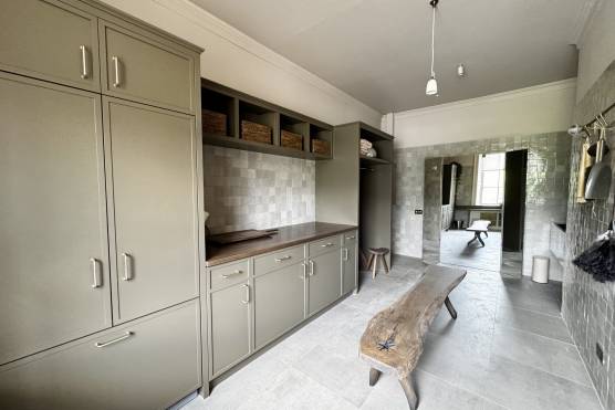 3539W-42-photo-shoot-location-house-in-West-Yorkshire-utility-room.jpg