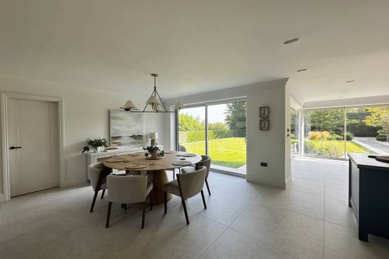 3541W-11-photo-shoot-location-house-in-west-yorkshire-elegant-dining-area-ovelooking-large-garden.jpg