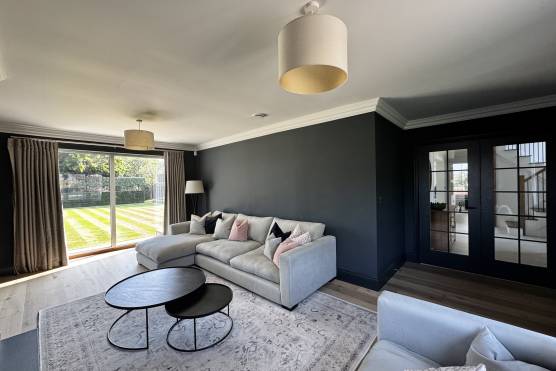 3541W-13-TV-drama-location-house-in-west-yorkshire-living-area.jpg