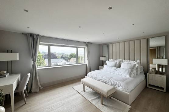 3542W-14-TV-drama-location-house-in-west-yorkshire-contempary-bedroom.jpg