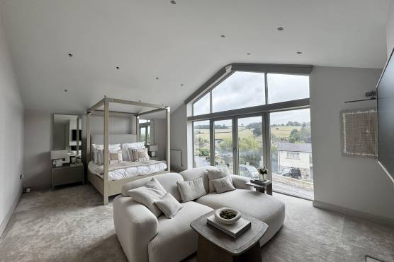3542W-8-TV-shoot-location-house-in-west-yorkshire-contempary-bedroom-with-seating-area.jpg