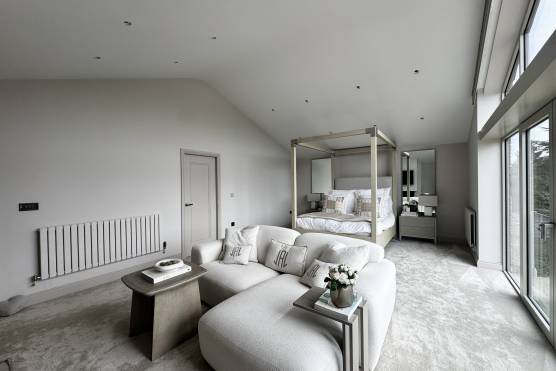 3542W-9-TV-drama-location-house-in-west-yorkshire-stylish-bedroom-and-seeting-area.jpg