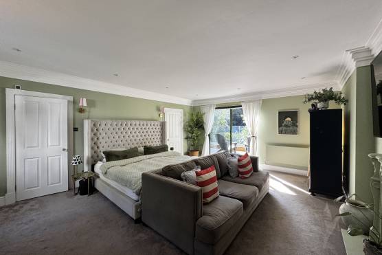 3543W 16 TV drama location house in West Yorkshire modern bedroom with living area.jpg