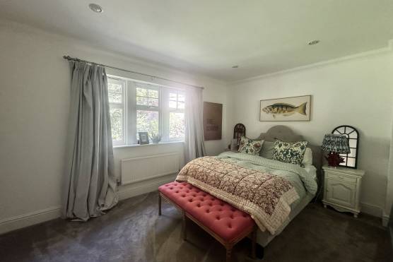 3543W-36-TV-commercial-location-house-in-West-Yorkshire-bedroom.jpg