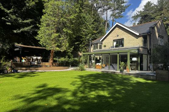 3543W 44 TV shoot location house in West Yorkshire large modern family garden.jpg
