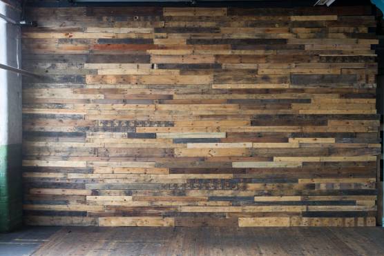 3544M-18-tv-shoot-location-in-Manchester-warehouse-iwth-pallet-wall.jpg