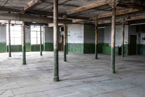 3544M-4-tv-commercial-location-industrial-warehouse.jpg