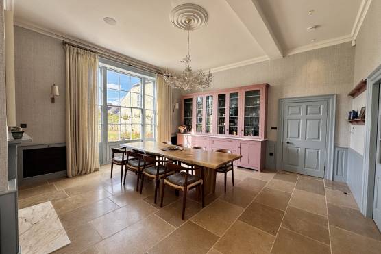 3545W-11-tv-drama-location-house-in-West-Yorkshire-elegant-dining-room.jpg