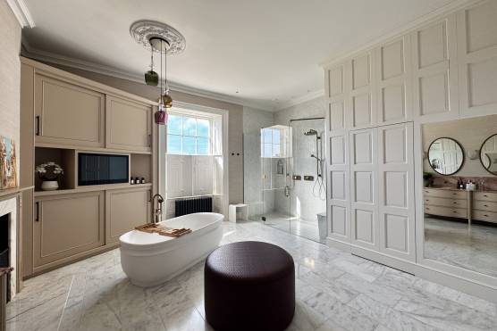 3545W 30 photo shoot location house in West Yorkshire elegant period property bathroom.jpg