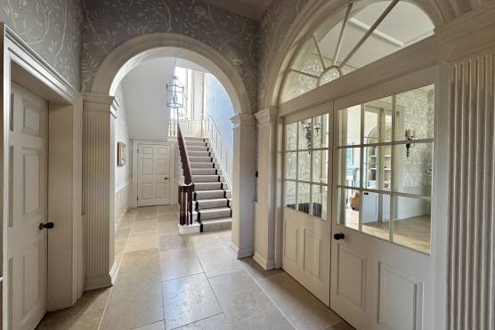 3545W 36. photo shoot location house in West Yorkshire Georgian property elegant staircasejpg.jpg