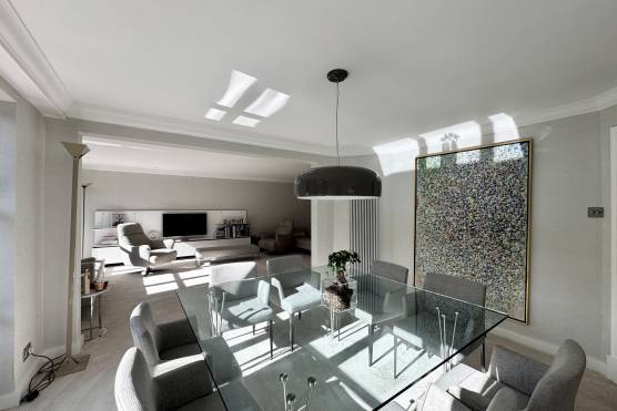 3546M 15 tv commercial location house in Manchester dining area.jpg