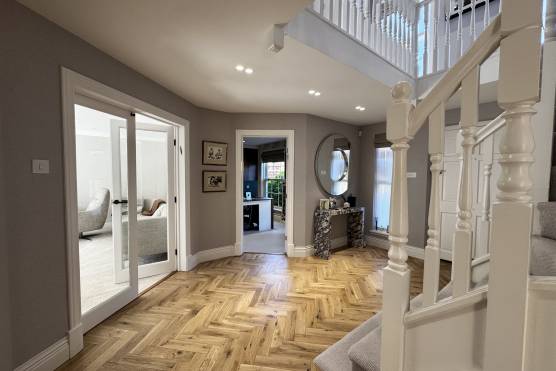 3546M 19 tv drama location house in Manchester staircase.jpg