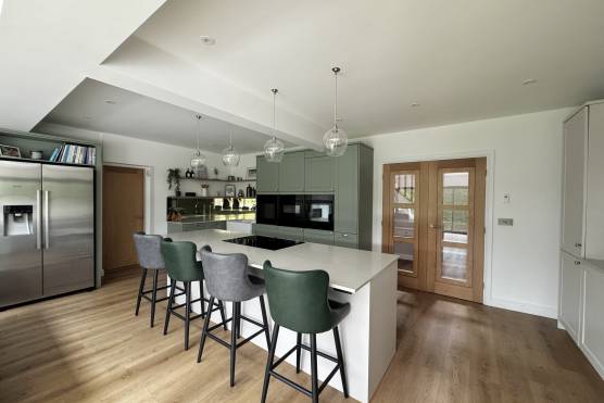 3549W 3 tv drama location house in West Yorkshire open plan kitchen.jpg