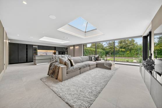 3560W-1-tv-shoot-location-house-in-Leeds-contemporary-open-plan-kitchen-and-living-area2.jpg