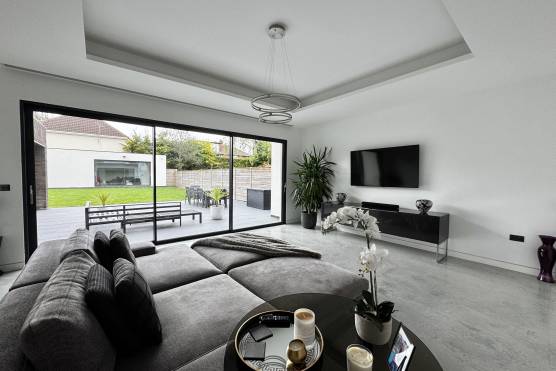 3308C 12 filming location house in Cheshire contemporary open plan living area.jpg