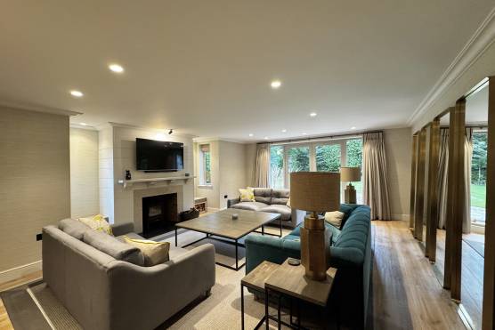 3555C 12 filming location house in Cheshire living room.jpg