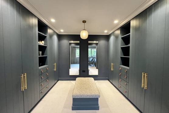 3555C 22 tv drama location house in Cheshire wardrobe.jpg