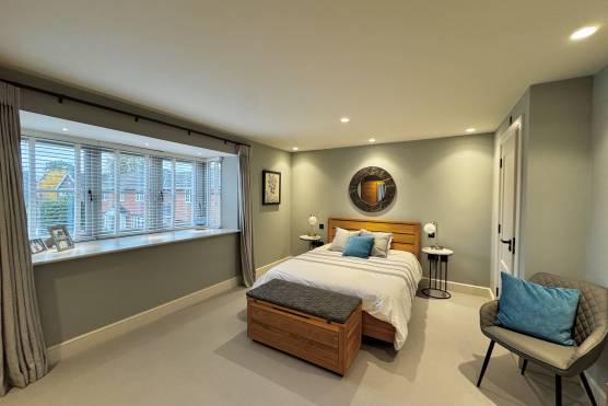3555C 27 tv drama location house in Cheshire bedroom.jpg