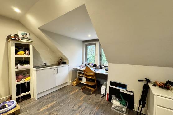 3555C 30 filming location house in Cheshire attic room.jpg