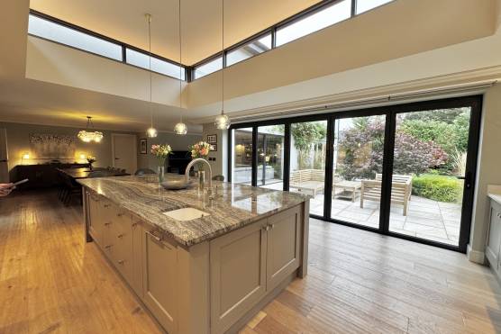 3555C 4 tv commercial location house in Cheshire open plan kitchen.jpg