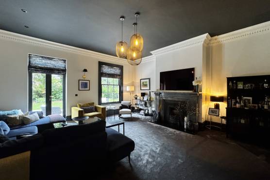3552C 15 filming location house in Cheshire elegant living room with fireplace.jpg