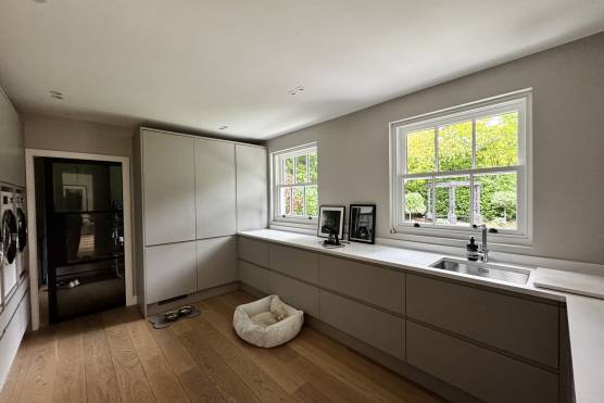 3552C 17 photo shoot location house in Cheshire utility room.jpg