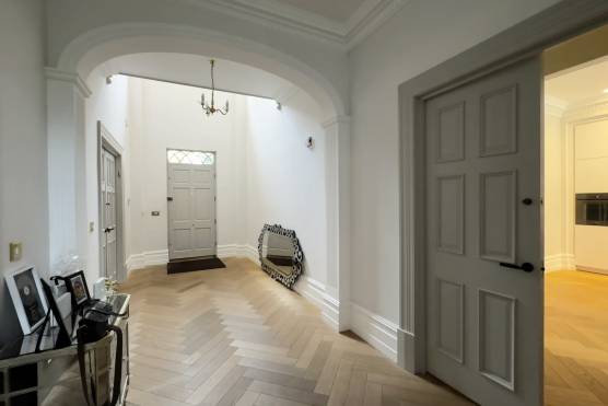 3552C 19 tv drama location house in Cheshire period property entrance.jpg