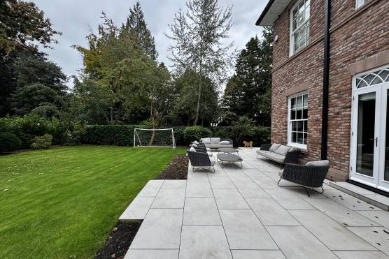 3552C 24 tv commercial location house in Cheshire modern family home.jpg
