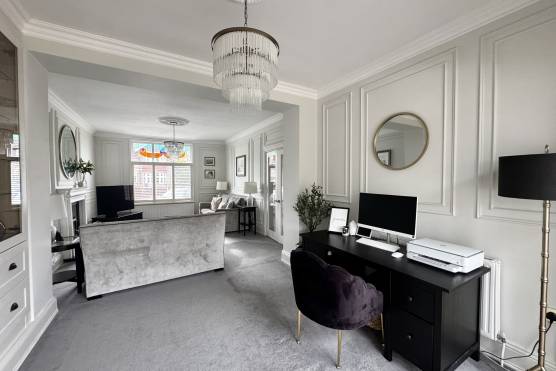 3553M 16 filming location house in Manchester open plan living area.jpg