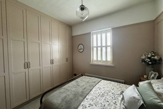 3553M 24 filming location house in Manchester bedroom.jpg