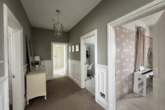 3553M 27 photo shoot location house in Manchester landing.jpg