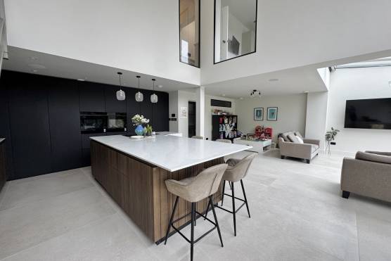 3554M 5 tv shoot location house in Manchester modern open plan kitchen.jpg