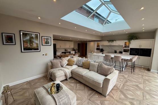 3557V 1 photo shoot location house in Liverpool modern open plan kitchen.JPG