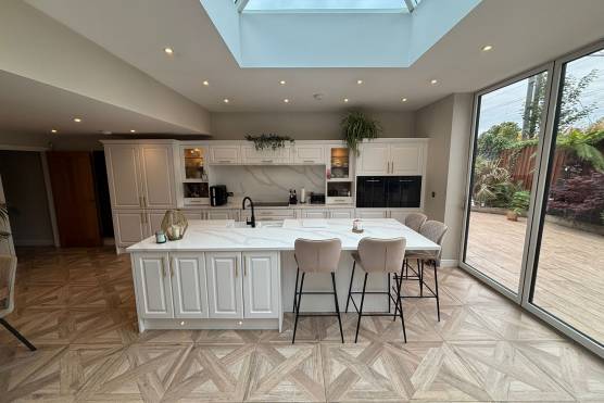 3557V 3 photo shoot location house in Liverpool modern open plan kitchen.JPG