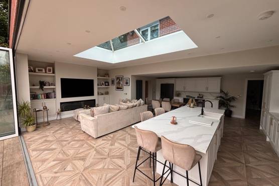 3557V 4 tv drama location house in Merseyside modern open plan white kitchen.JPG