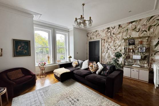 3556M 19 photo shoot location house in Manchester living room.jpg