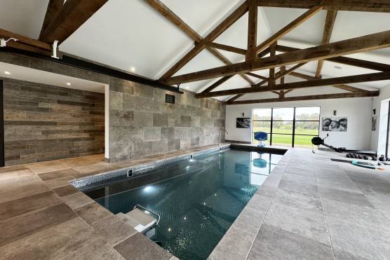 3551C 13 filming location house in Cheshire indoor swimming pool.jpg