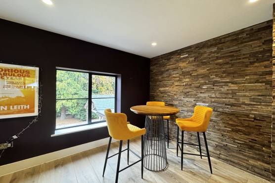 3551C 23 filming location house in Cheshire living area.jpg