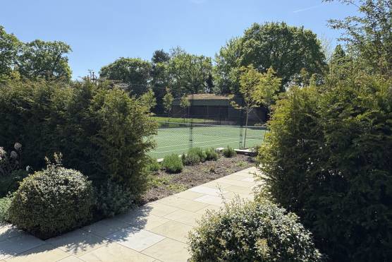 3551C 35 filming location house in Cheshire tennis court.jpg