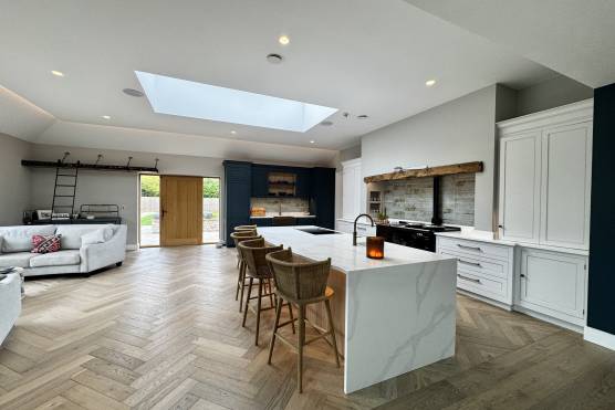 3551C 4 photo shoot location house in Cheshire modern open plan kitchen.jpg