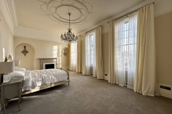 3599N 13 tv drama location house in North Yorkshire period property bedroom..jpg