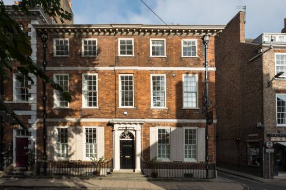 3599N 45 elegant Georgian property in North Yorkshire.jpg