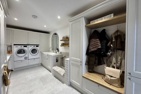 3561V 24 photo shoot location house in Merseyside utility.jpg