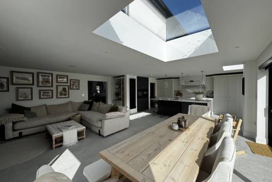 3561V 7 photo shoot location house in Merseyside modern open plan living and dining area.jpg