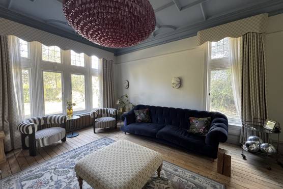 3560W 11 photo shoot location house in Leeds elegant living room.jpg