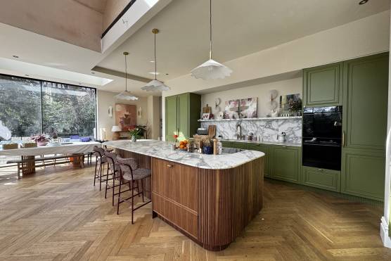 3560W 3 tv drama location house in Leeds stylish open plan kitchen with kitchen island.jpg