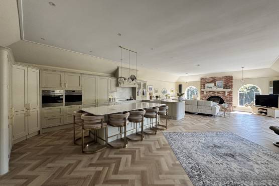 3563E-1-filming-location-house-in-east-yorkshire-modern-open-plan-kitchen.jpg