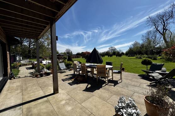 3208N-22-filming-location-house-in-North-Yorkshire-large-garden-and-patio-area.jpg