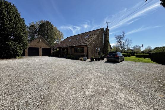 3208N 28 tv drama location house in North Yorkshire family home.jpg